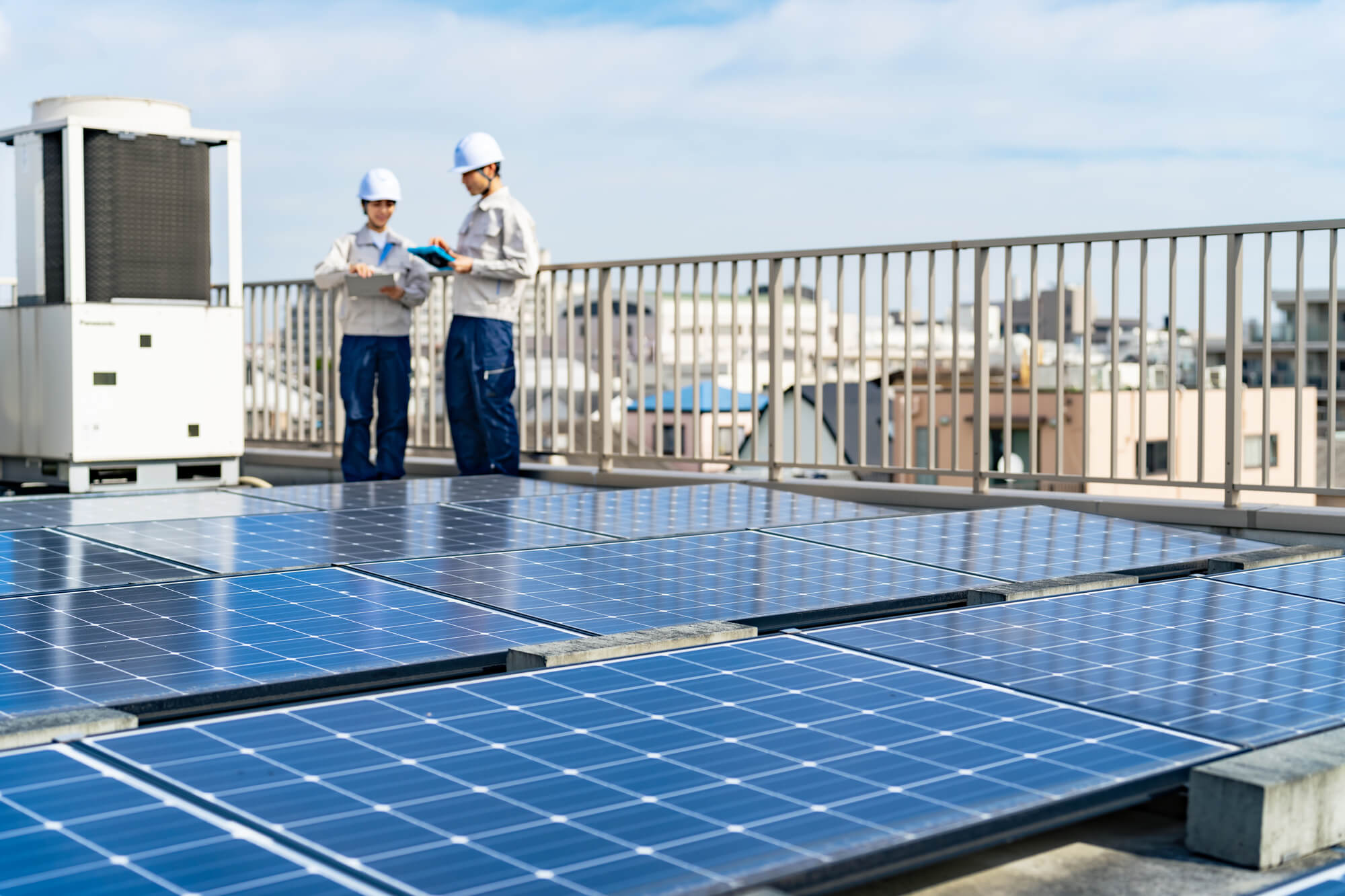 出力抑制とは？太陽光発電への影響と対策、見通しについて解説